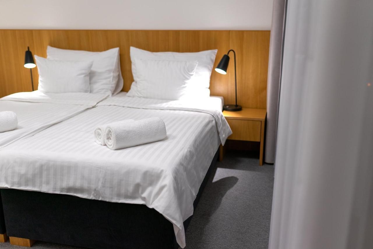 Hotel Smetanova Vsetin Luaran gambar