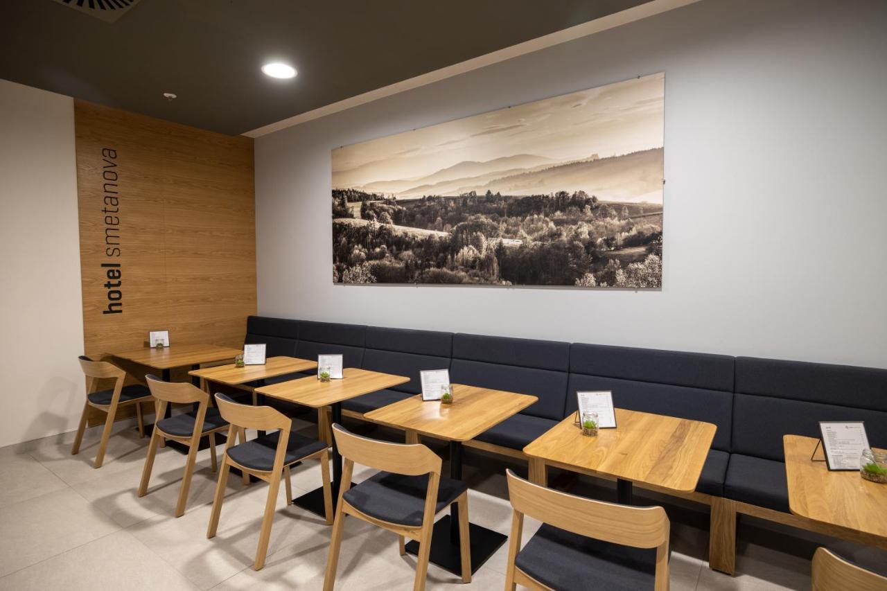 Hotel Smetanova Vsetin Luaran gambar
